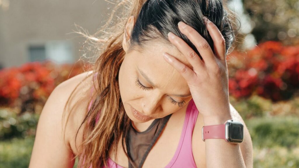 Hoewel zeldzaam, kan yoga gevaarlijk zijn voor je hersenen. 