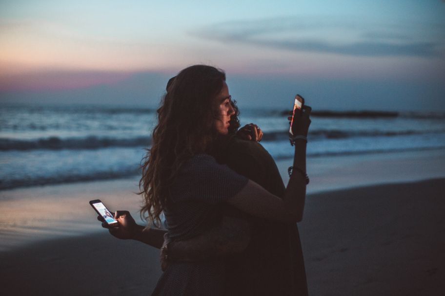 Mindfulness kan helpen bij een social media verslaving