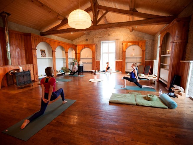 Oud en nieuw stilte retraite met yoga