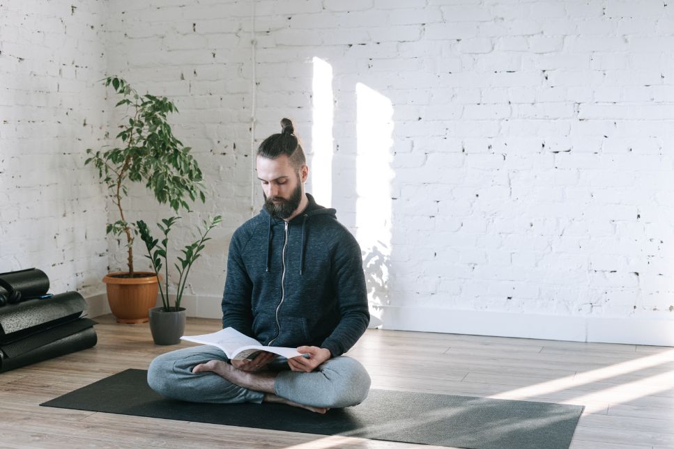 Er zijn een groot aantal boeken geschreven over tantra en yoga