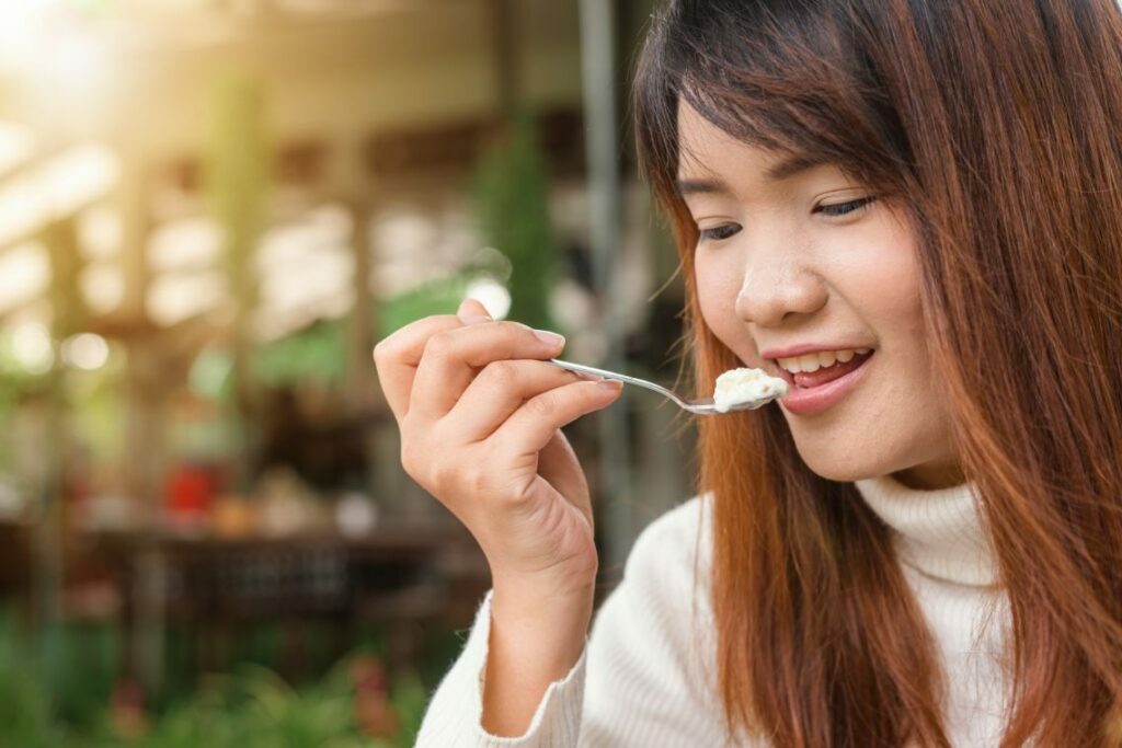 Mindful eten is een moeilijkere oefening dan het lijkt