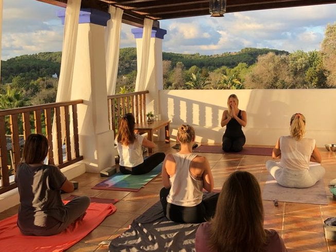 Yoga retreat Ibiza Balearen
